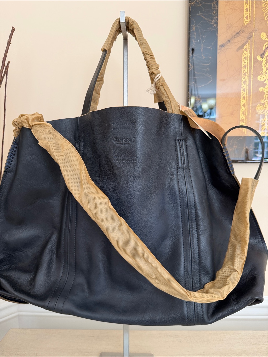Old Trend Modern Vintage Leather Tote